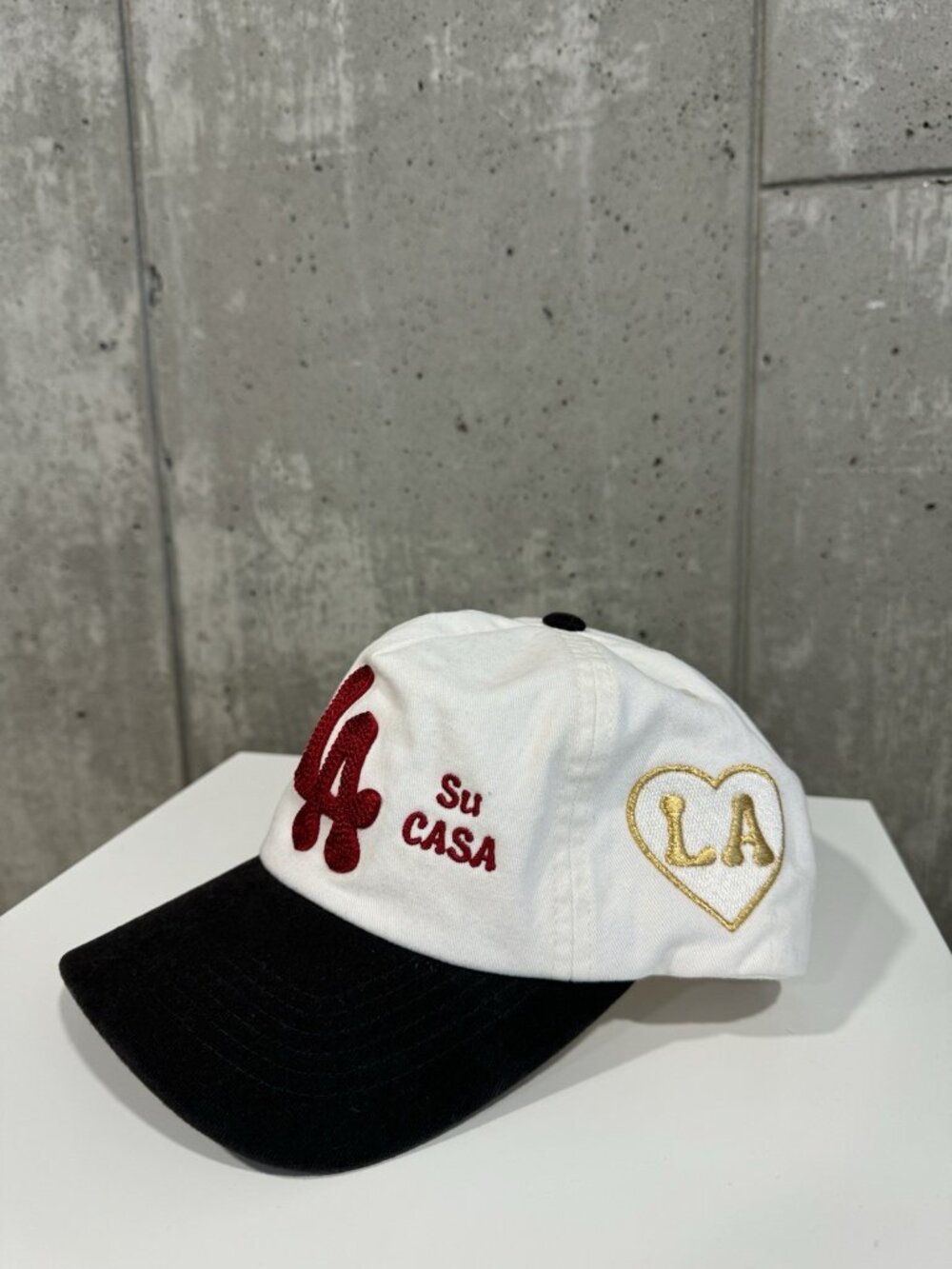 Good Quality Human LA Trucker Cap Hat Cream Black Snapback Adjustable - Picture 5 of 7